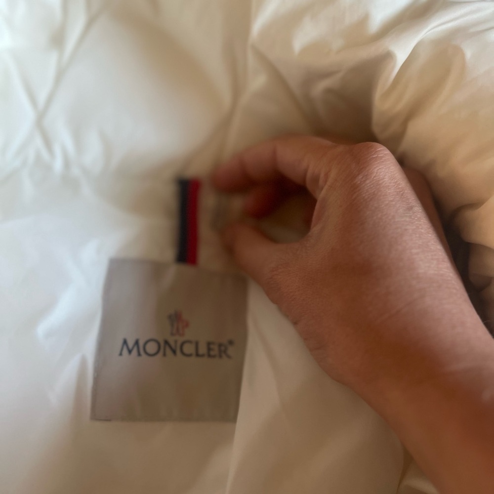 Moncler Ivory Quilted Jacket - Picture 2 of 12